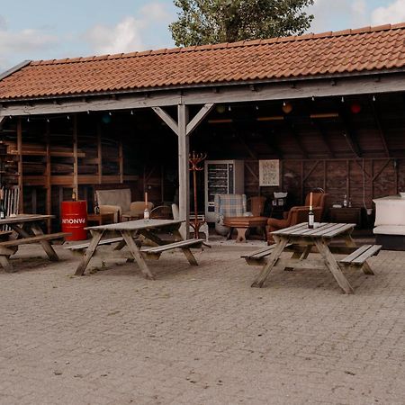 Finse Woning Op Camping De Tulpenweide Breezand Eksteriør billede
